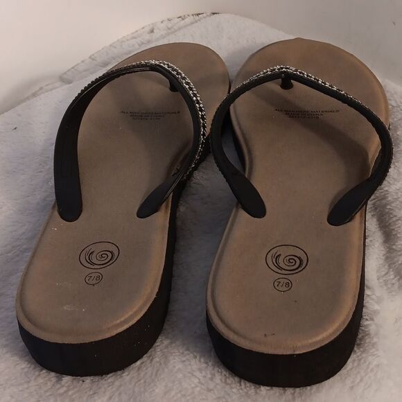 Women's Black Thong Sandals with Rhinestone Detail - Picture 4 of 8